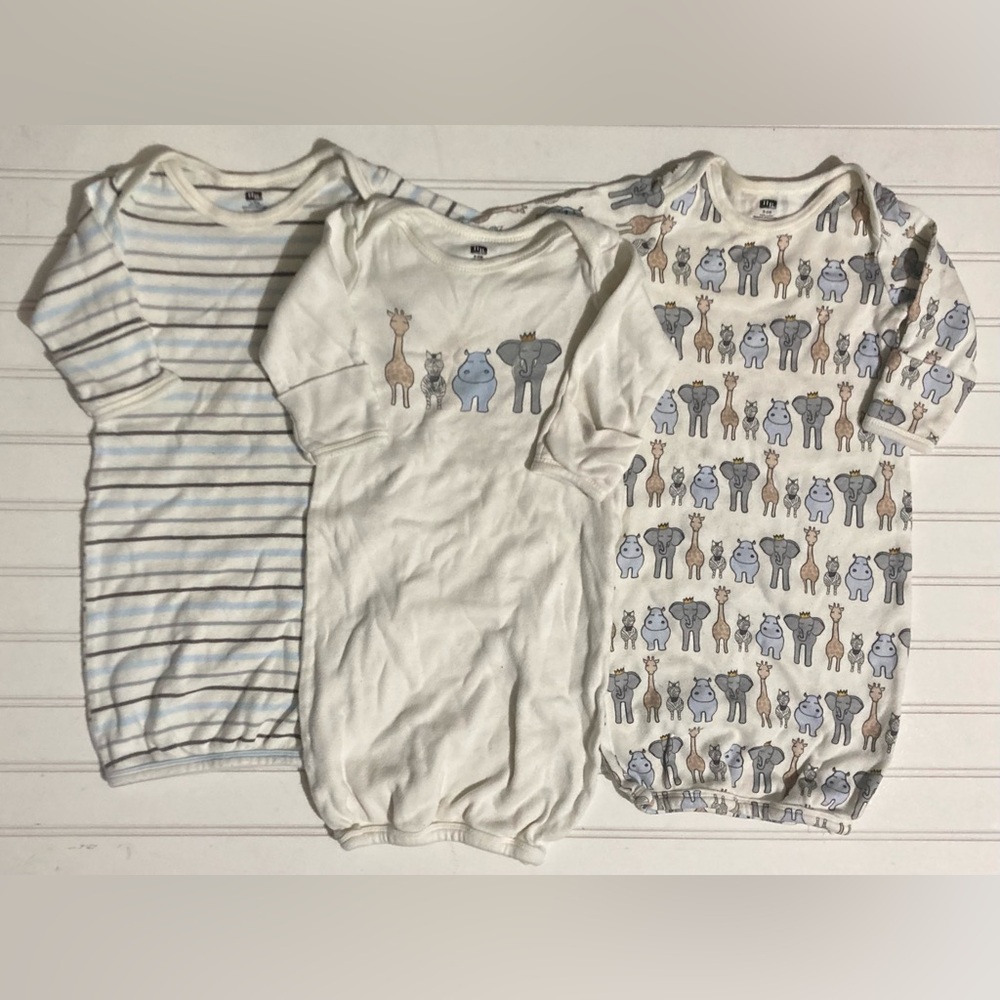 HB Baby Sleepers Size 0-6 Months White Blue Gray Animals Stripes Elastic Bottoms